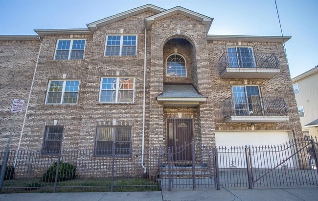 property at 90-92-92 W Kinney St