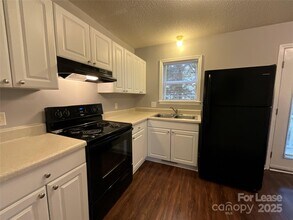 206 W 15th St in Newton, NC - Building Photo - Building Photo