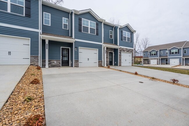 property at 1000 Saylors Pl