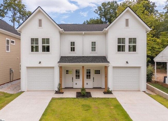 property at 124 Woodland Dr