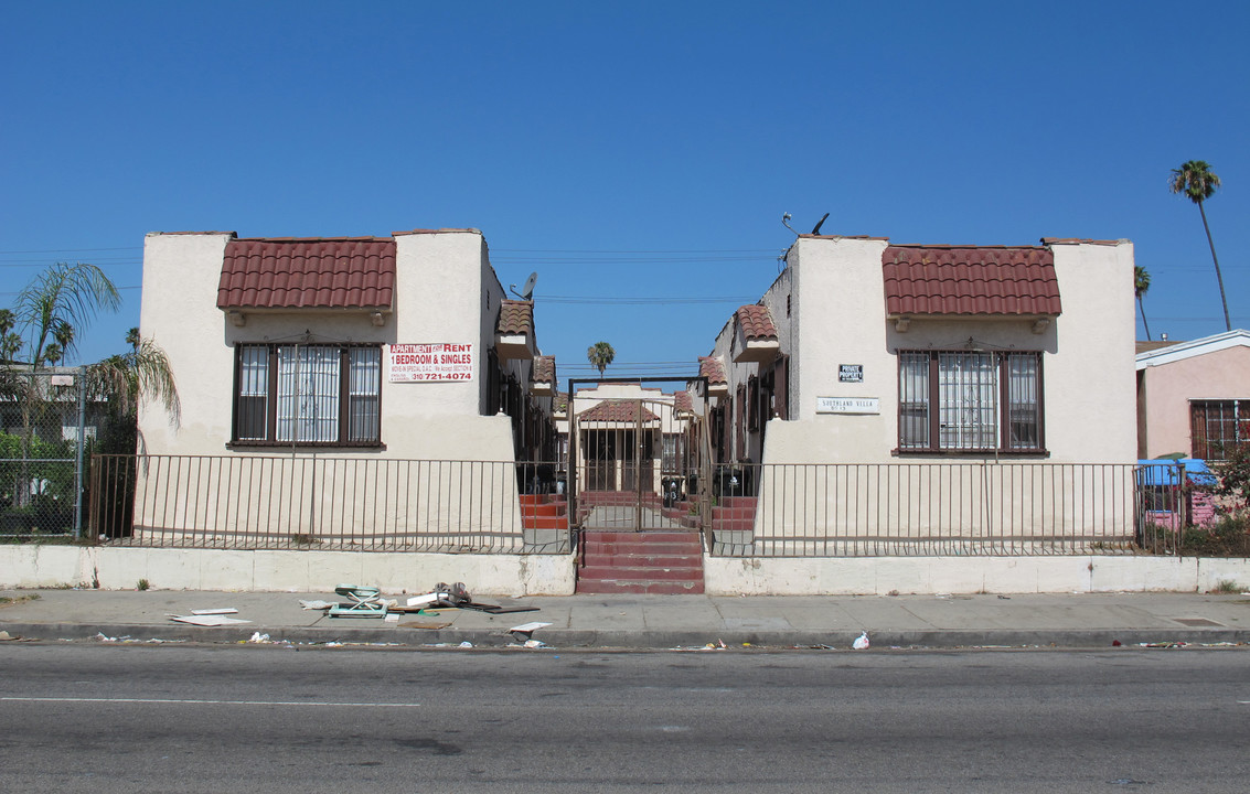 8013 South Hoover Street in Los Angeles, CA - Building Photo