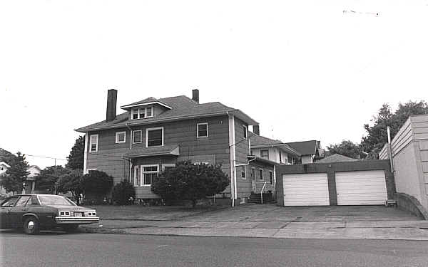 1910 NE Weidler St in Portland, OR - Foto de edificio - Building Photo