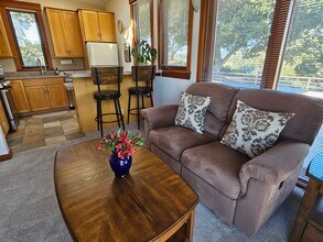 1202 Meadowcrest Dr in Corte Madera, CA - Building Photo - Building Photo