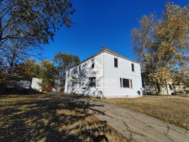 1108 W 6th St, Unit 2 in Anderson, IN - Building Photo