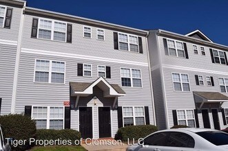 128 University Village Dr-Unit -Apt B in Central, SC - Building Photo - Building Photo