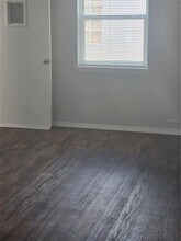 2855 37th Ave N in St. Petersburg, FL - Building Photo - Building Photo