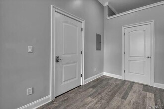 27 Main St in Middleport, NY - Building Photo - Building Photo