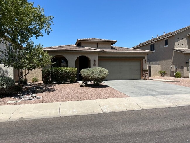 property at 3364 E Ravenswood Dr