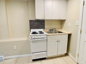 320 Jefferson St in Hoboken, NJ - Building Photo - Building Photo