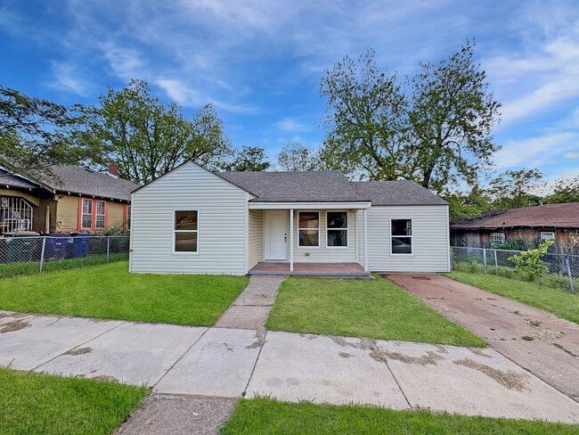 property at 1226 S 1st St