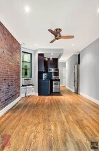 MOTT ST., Unit 8 in New York, NY - Building Photo - Building Photo