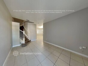 3250 NW 103rd Path in Doral, FL - Building Photo - Building Photo