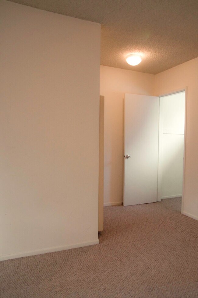 6711 Haskell Ave Rentals in Los Angeles, CA