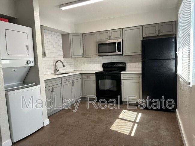 2918 E Roeser Rd in Phoenix, AZ - Building Photo - Building Photo