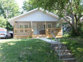 1505 Bouchelle Ave in Columbia, MO - Building Photo