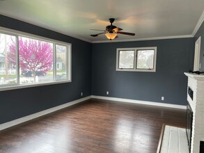 319 Mary St in Medford, OR - Building Photo - Building Photo