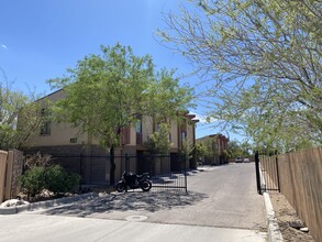 407 W Utah St in Tucson, AZ - Foto de edificio - Building Photo