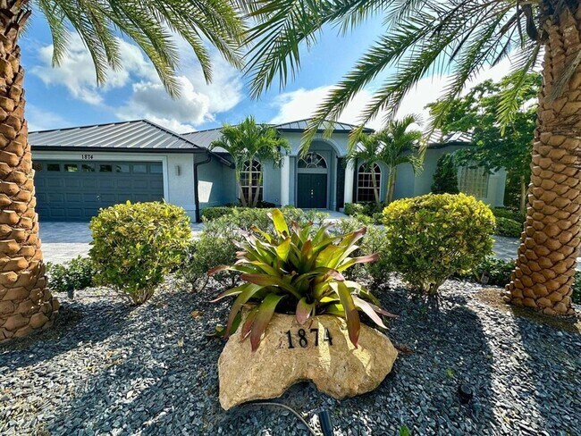 1874 New Haven Ave in Wellington, FL - Foto de edificio - Building Photo