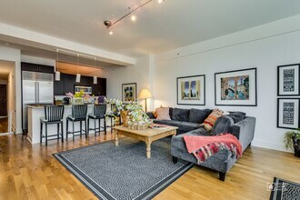 525 Kedzie St in Evanston, IL - Building Photo - Building Photo