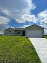 1088 Saturn Ct in La Belle, FL - Building Photo