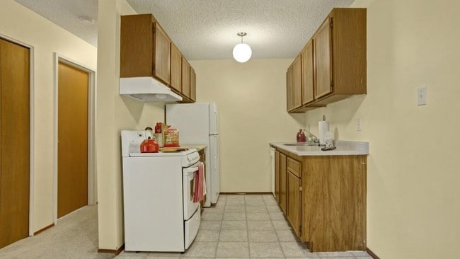 Forest Grove Village in Prince Albert, SK - Building Photo - Interior Photo