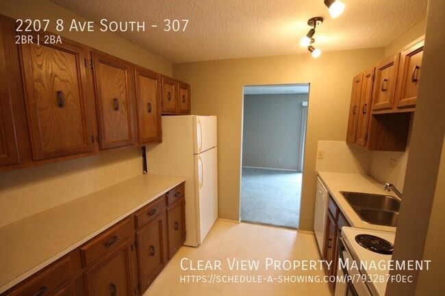 property at 2207-2208 8 Ave S