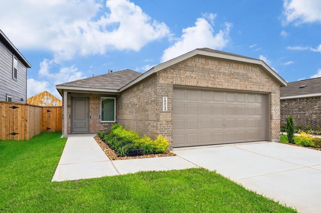 18015 Valle Cupa Ln in New Caney, TX - Building Photo