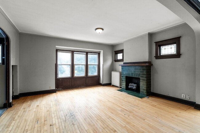 property at 3009 N Maryland Ave