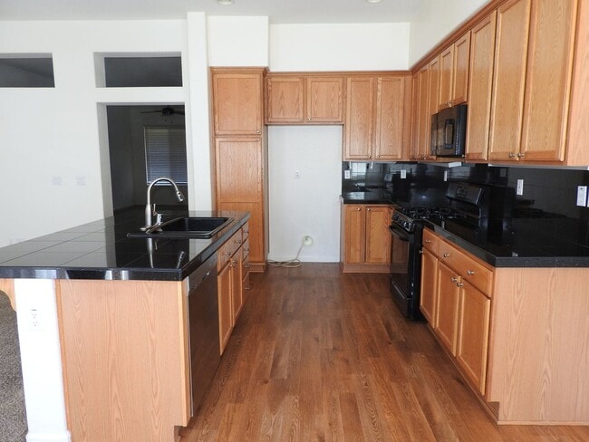 6940 Cherry Ridge Cir in Roseville, CA - Building Photo - Building Photo