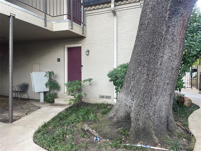 5311 Fleetwood Oaks Ave in Dallas, TX - Building Photo - Building Photo