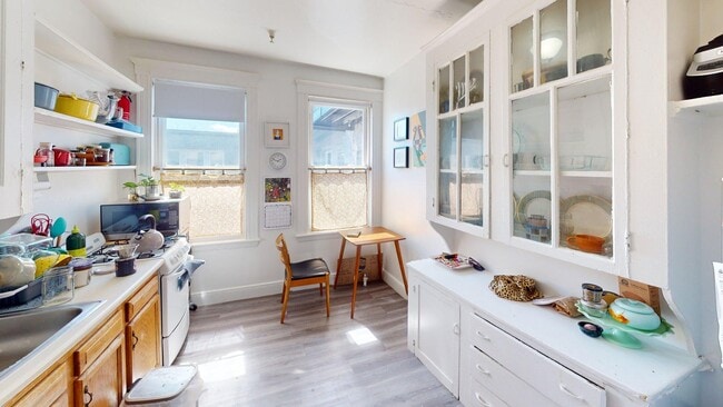 1630 Commonwealth Ave, Unit 29 in Boston, MA - Building Photo - Building Photo