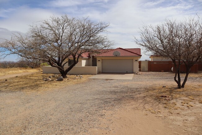 8089 S Calle Cola Blanca in Hereford, AZ - Building Photo - Building Photo