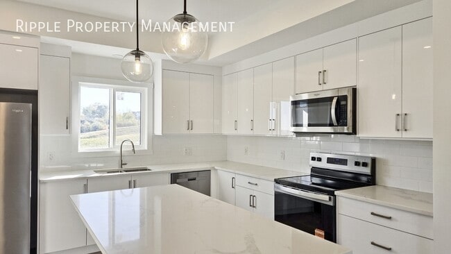 property at 277 Sage Hill Cir NW