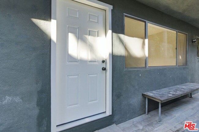 614 6th Ave in Los Angeles, CA - Building Photo - Building Photo