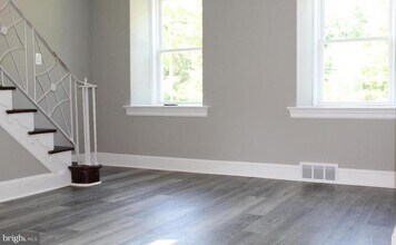 225 Old Soldiers Rd in Cheltenham, PA - Building Photo - Building Photo