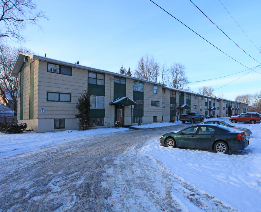 Crippen Apartments in Syracuse, NY - Foto de edificio