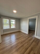 5538 Montgomery Rd, Unit 2 in Cincinnati, OH - Building Photo - Building Photo