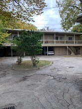 7915 Ithaca St, Unit 3 in Houston, TX - Building Photo - Building Photo
