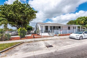 1710 E 6th Ave in Hialeah, FL - Building Photo - Building Photo