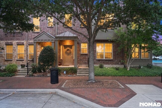 3914 Asbury Ln