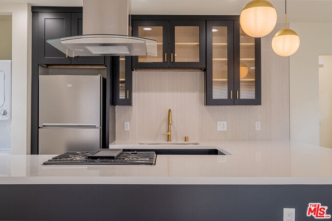 216 N Catalina Ave in Redondo Beach, CA - Building Photo - Building Photo