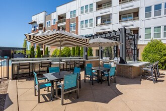 Paxton Cool Springs in Franklin, TN - Foto de edificio - Building Photo