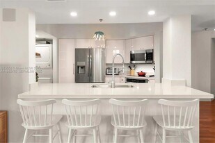 125 Jefferson Ave in Miami Beach, FL - Building Photo