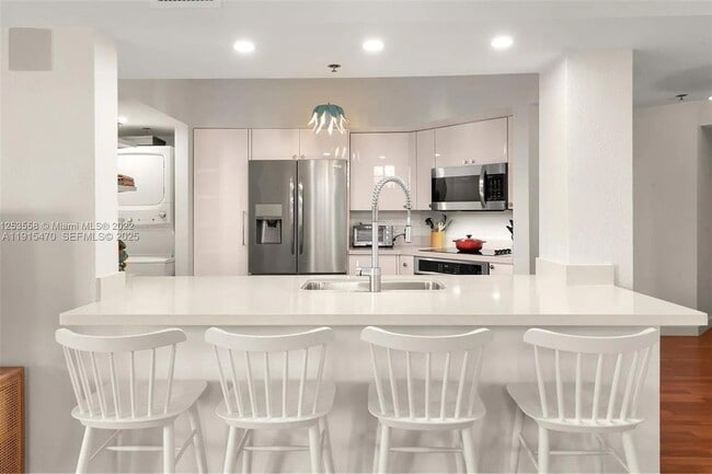 property at 125 Jefferson Ave