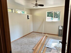 1252 Paradise Rd in Ferndale, WA - Foto de edificio - Building Photo