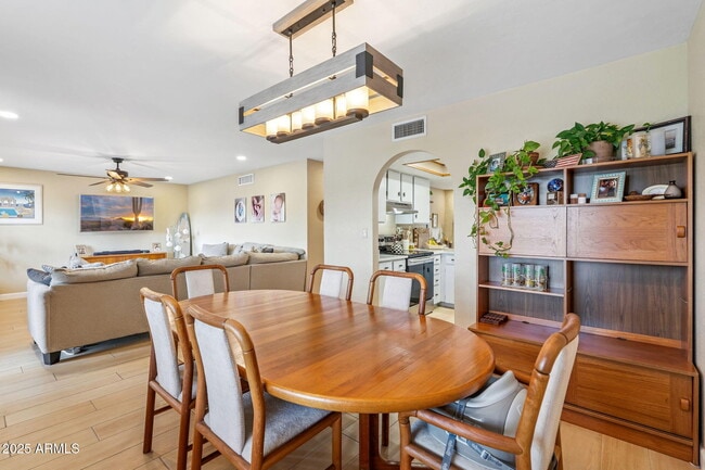 10775 E Clinton St in Scottsdale, AZ - Building Photo - Building Photo