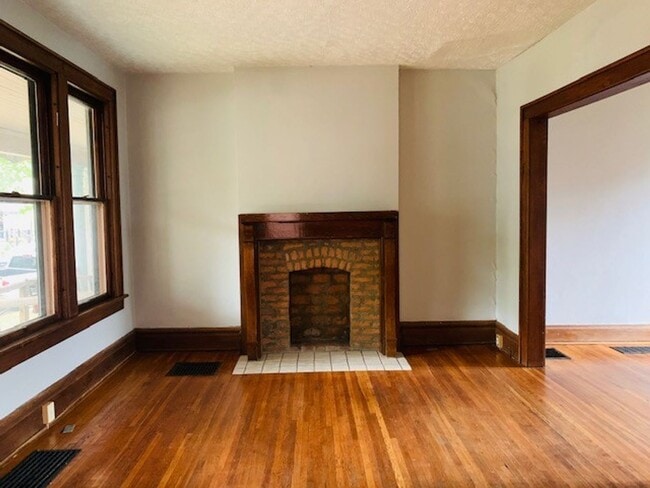 1228-1232-1232 Harrison Ave in Columbus, OH - Building Photo - Building Photo