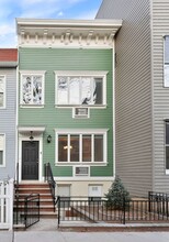 172 Eckford St in Brooklyn, NY - Building Photo - Building Photo