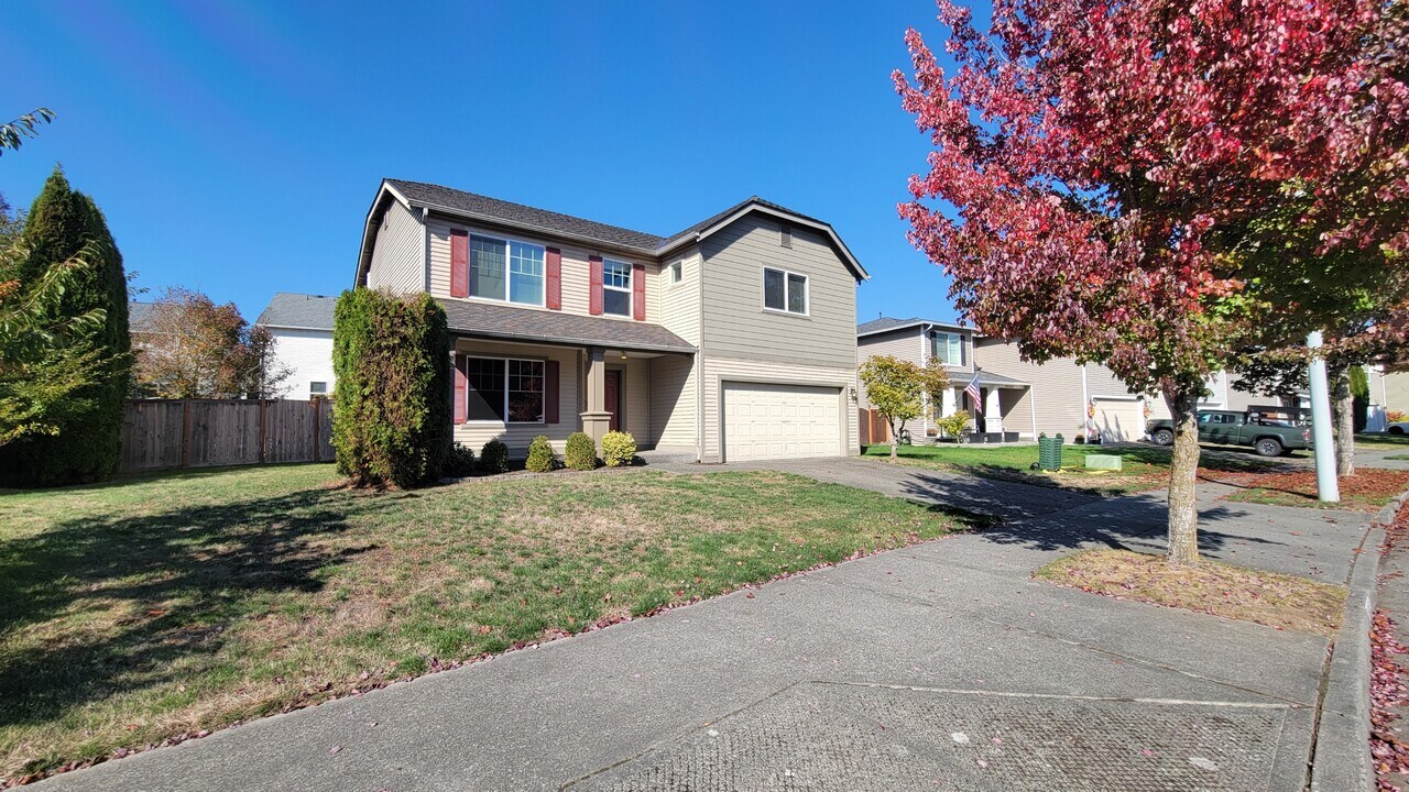 20379 Corbridge Rd SE in Monroe, WA - Foto de edificio