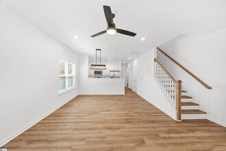 13 Jamison St in Greenville, SC - Foto de edificio - Building Photo